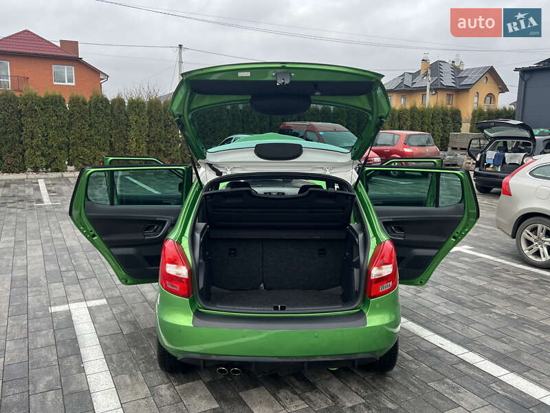 Хетчбек Skoda Fabia 2011 в Луцьку