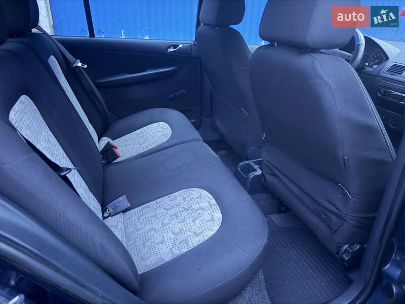 Хетчбек Skoda Fabia 2003 в Бердичеві