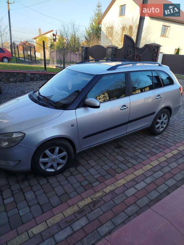 Універсал Skoda Fabia 2011 в Львові
