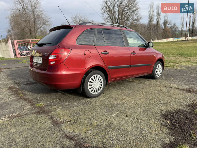 Универсал Skoda Fabia 2009 в Ладыжине фото 22 Универсал Skoda Fabia 2009 в Ладыжине