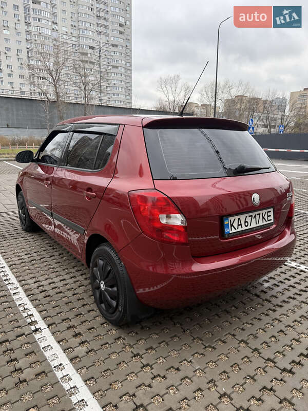 Хетчбек Skoda Fabia 2008 в Києві
