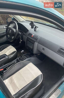 Седан Skoda Fabia 2002 в Тульчине