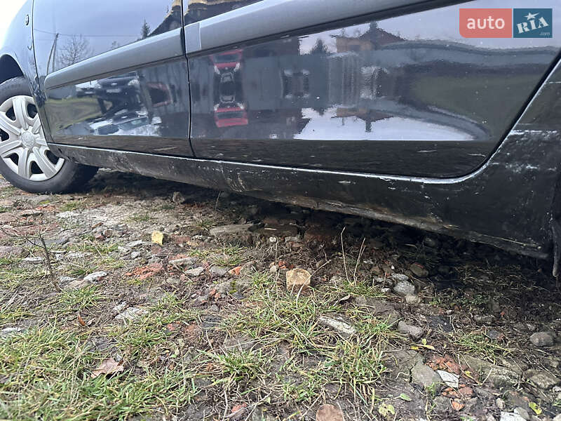 Универсал Skoda Fabia 2010 в Киверцах