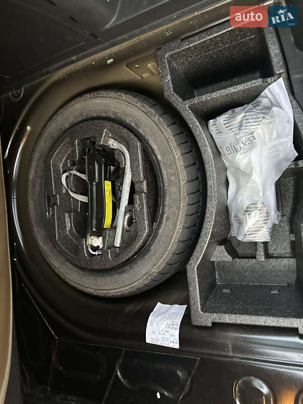 Универсал Skoda Fabia 2010 в Киверцах