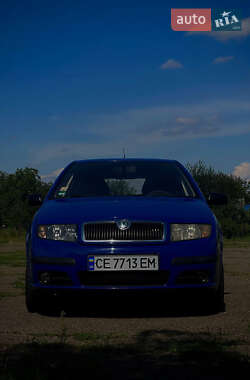 Хэтчбек Skoda Fabia 2004 в Черновцах