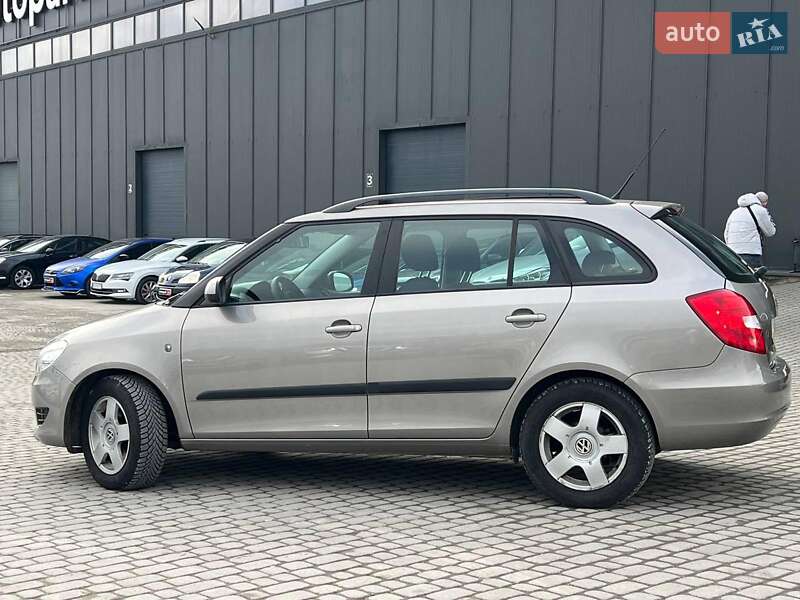 Універсал Skoda Fabia 2010 в Львові
