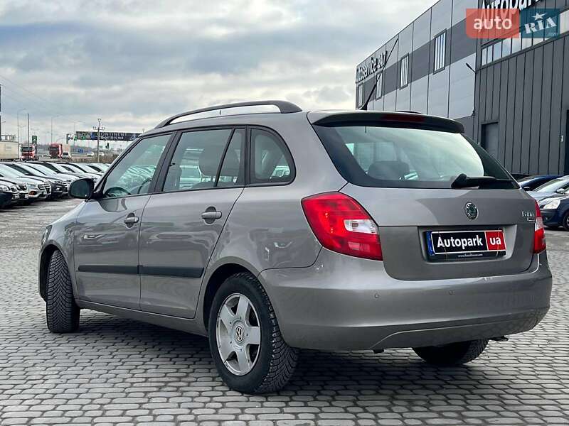 Універсал Skoda Fabia 2010 в Львові