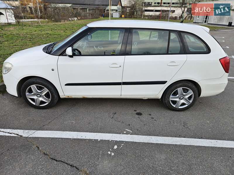 Хетчбек Skoda Fabia 2008 в Івано-Франківську