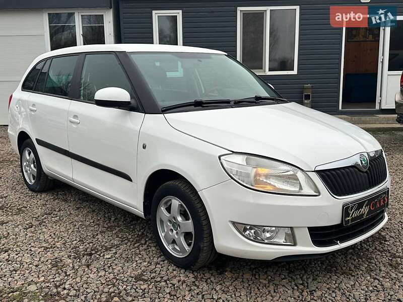 Універсал Skoda Fabia 2012 в Одесі