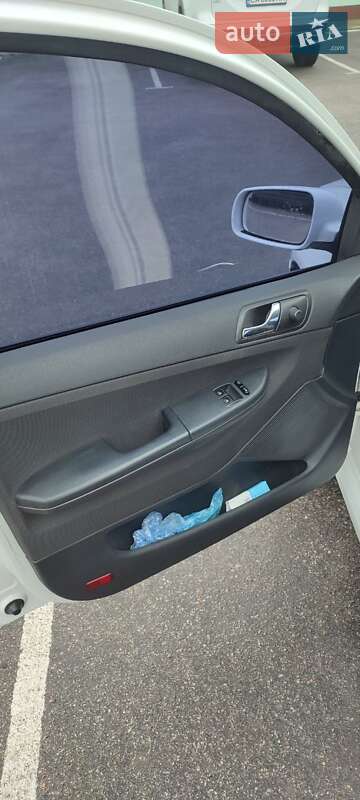 Хетчбек Skoda Fabia 2004 в Кропивницькому