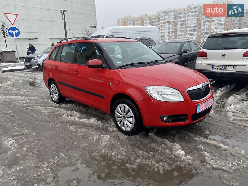 Универсал Skoda Fabia 2008 в Львове