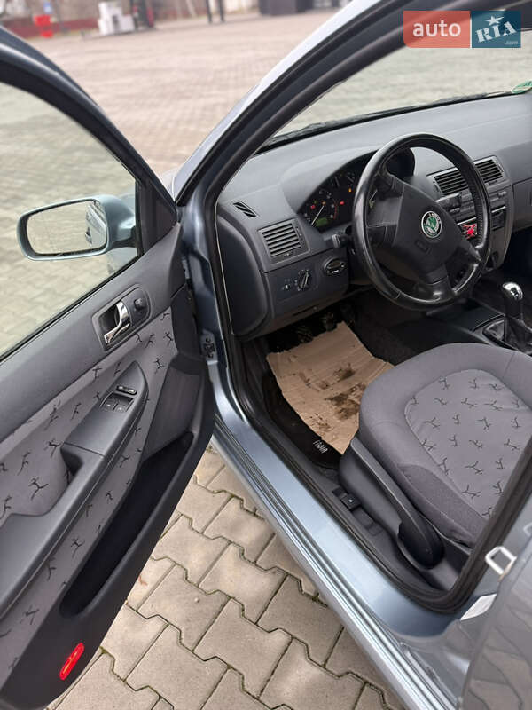 Універсал Skoda Fabia 2004 в Нововолинську