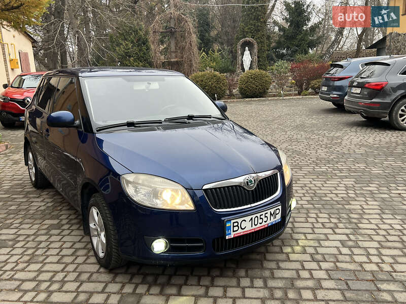 Хэтчбек Skoda Fabia 2007 в Львове