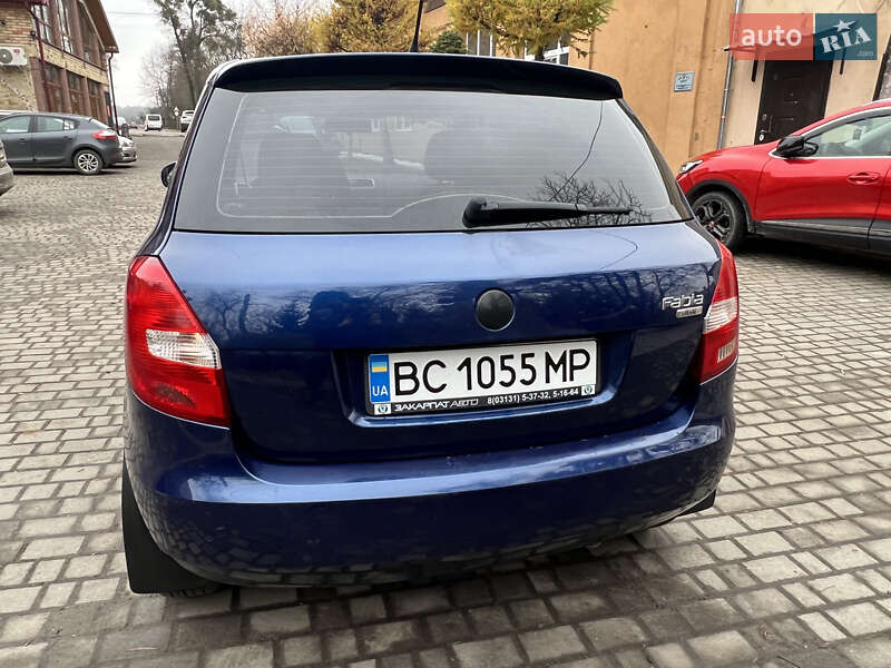 Хэтчбек Skoda Fabia 2007 в Львове