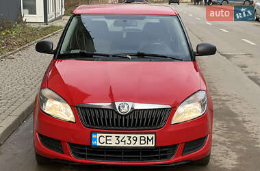 Універсал Skoda Fabia 2010 в Чернівцях