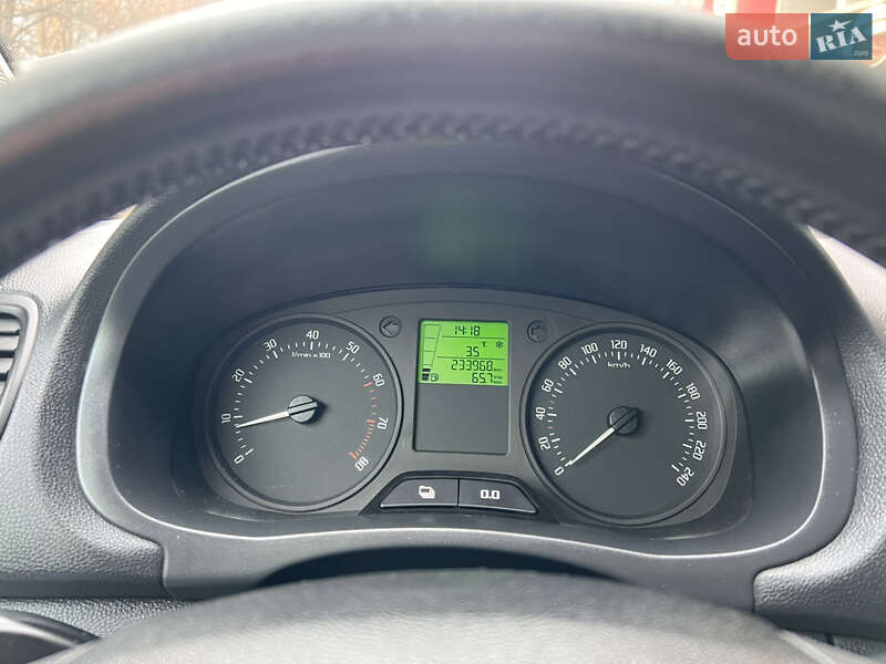 Універсал Skoda Fabia 2010 в Чернівцях фото 38 Універсал Skoda Fabia 2010 в Чернівцях