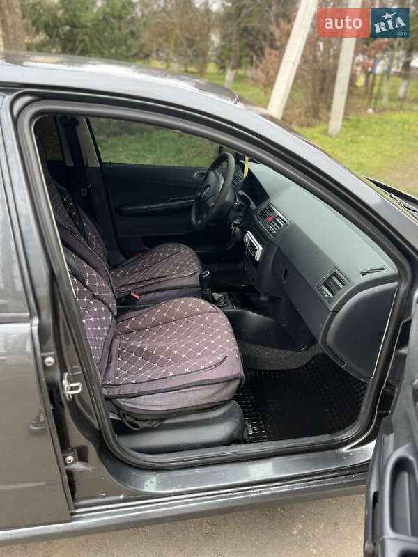 Універсал Skoda Fabia 2004 в Івано-Франківську