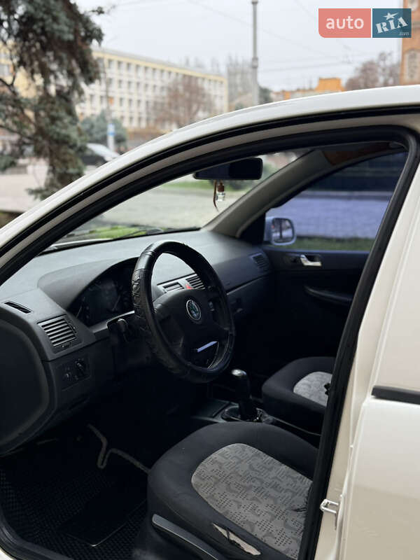 Хэтчбек Skoda Fabia 2004 в Запорожье фото 9 Хэтчбек Skoda Fabia 2004 в Запорожье