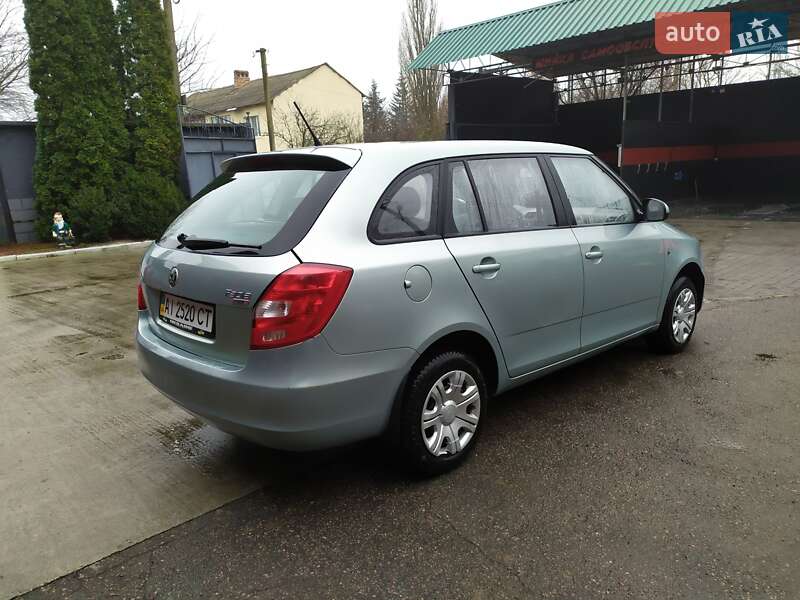 Универсал Skoda Fabia 2011 в Ставище