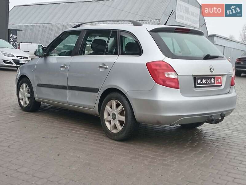 Універсал Skoda Fabia 2011 в Львові