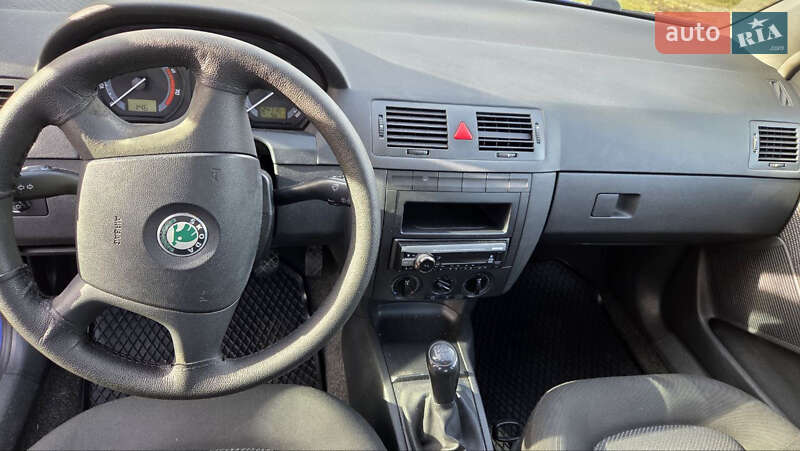 Хэтчбек Skoda Fabia 2007 в Каменском