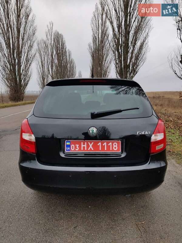Универсал Skoda Fabia 2009 в Барышевке