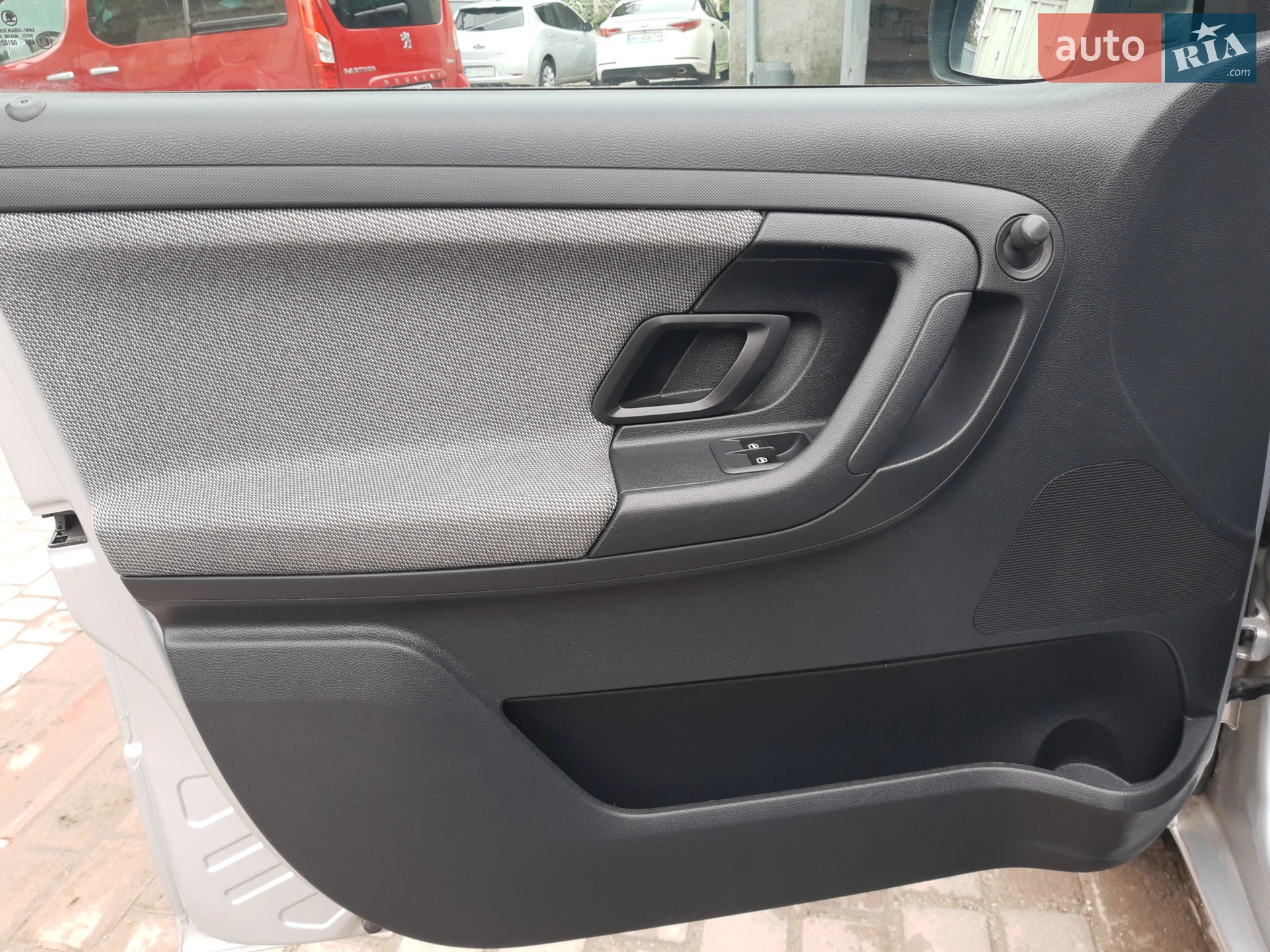 2011 Skoda Fabia - мініатюра 14