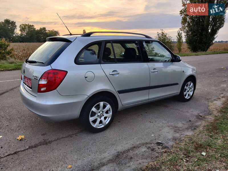 Універсал Skoda Fabia 2010 в Баришівка
