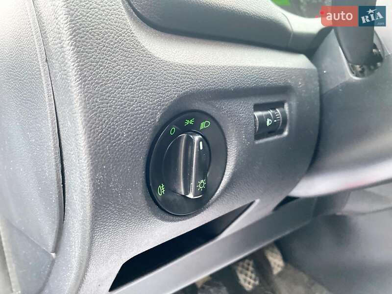 Хетчбек Skoda Fabia 2013 в Вінниці фото 13 Хетчбек Skoda Fabia 2013 в Вінниці