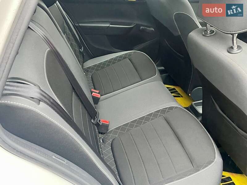 Универсал Skoda Fabia 2021 в Киеве