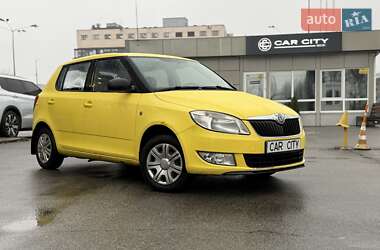 Хетчбек Skoda Fabia 2012 в Києві