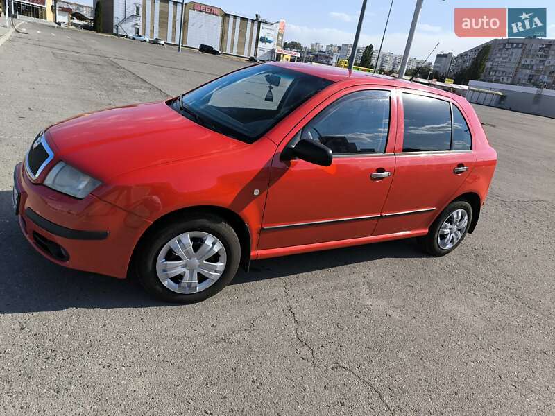 Хэтчбек Skoda Fabia 2006 в Харькове