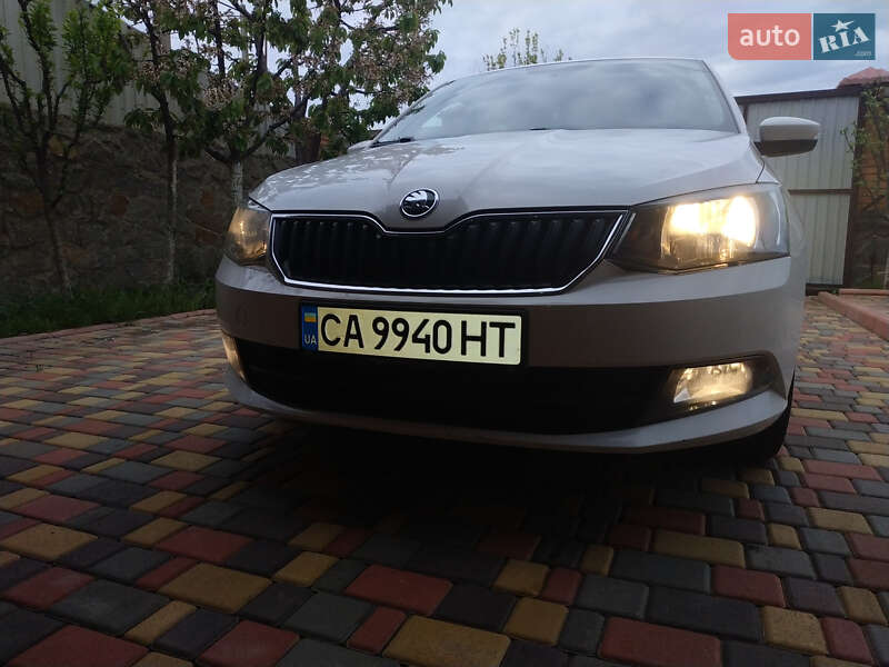 Универсал Skoda Fabia 2016 в Южноукраинске