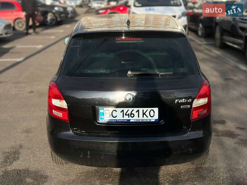 Хетчбек Skoda Fabia 2011 в Львові