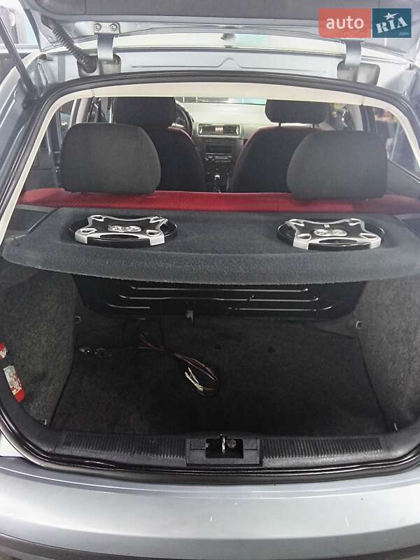 Хэтчбек Skoda Fabia 2005 в Ивано-Франковске