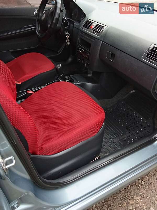 Хэтчбек Skoda Fabia 2005 в Ивано-Франковске