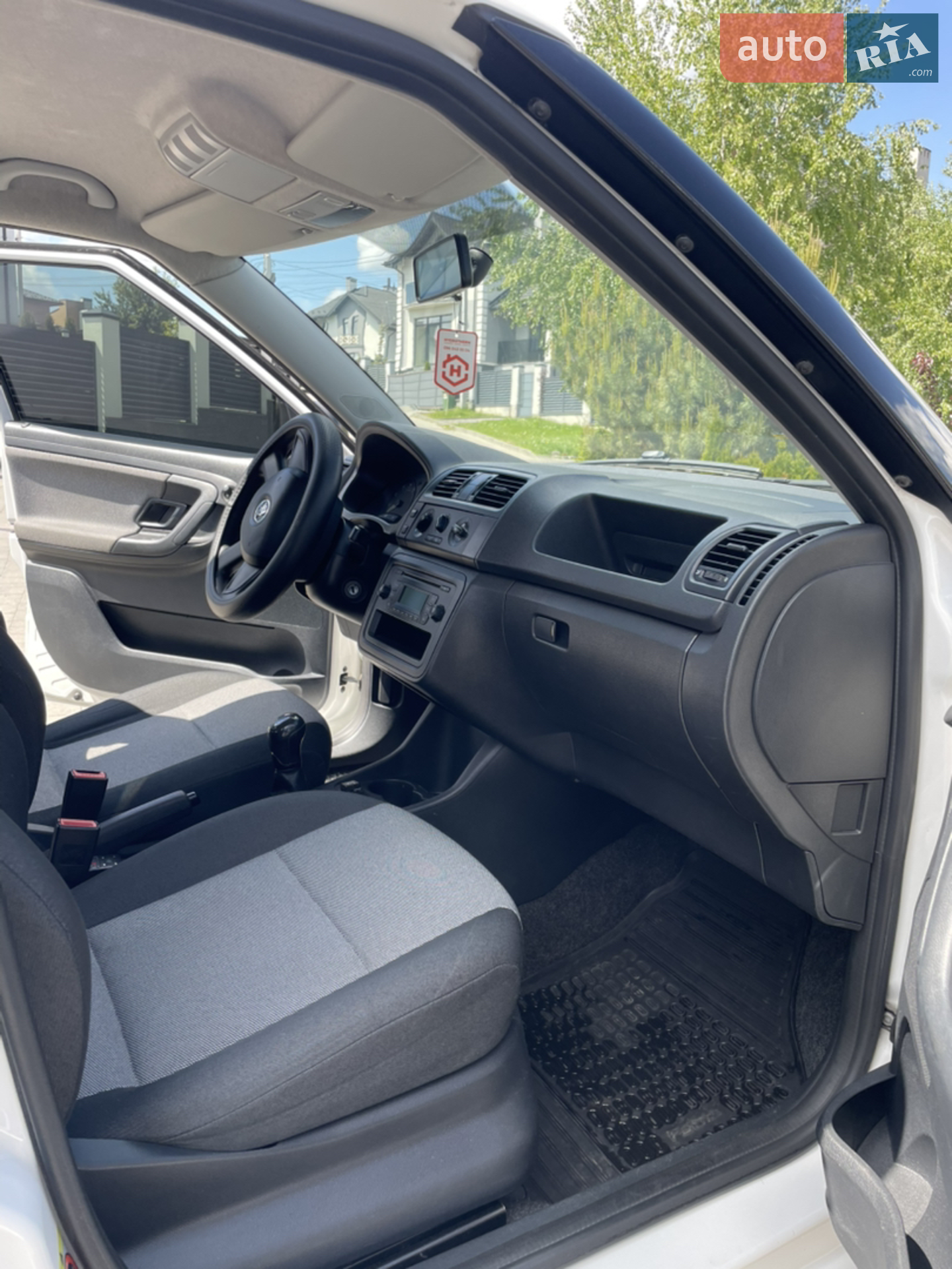 2013 Skoda Fabia - мініатюра 12