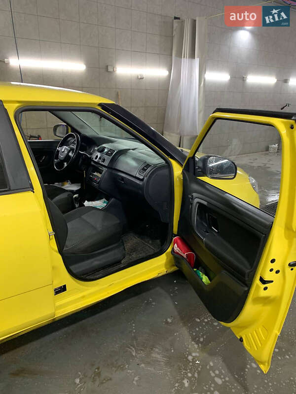 Хетчбек Skoda Fabia 2012 в Києві фото 7 Хетчбек Skoda Fabia 2012 в Києві