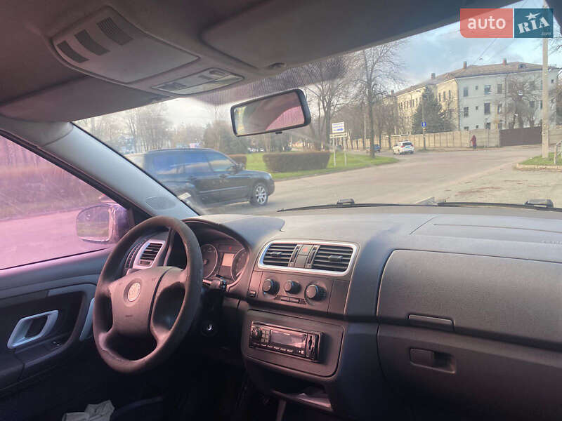 Хетчбек Skoda Fabia 2007 в Кам'янському фото 6 Хетчбек Skoda Fabia 2007 в Кам'янському