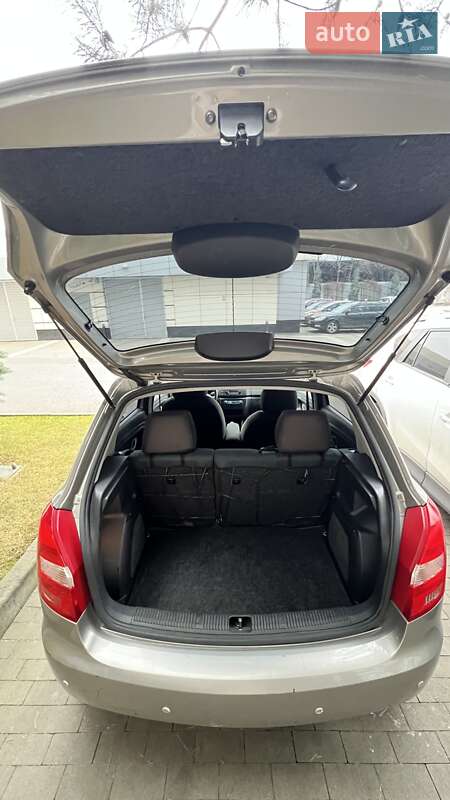 Хэтчбек Skoda Fabia 2008 в Киеве фото 6 Хэтчбек Skoda Fabia 2008 в Киеве