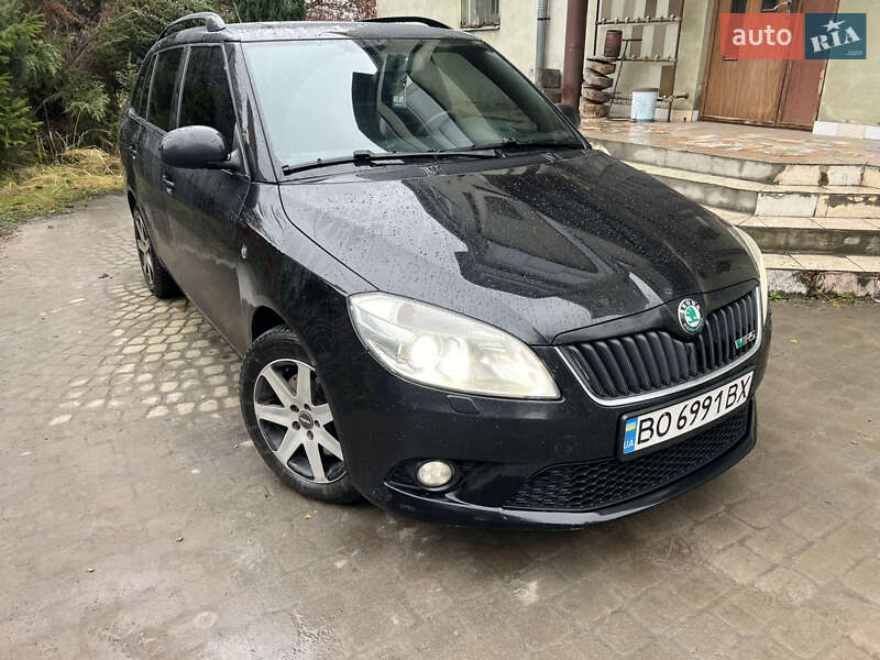 Skoda Fabia 2011 Skoda Fabia 2011