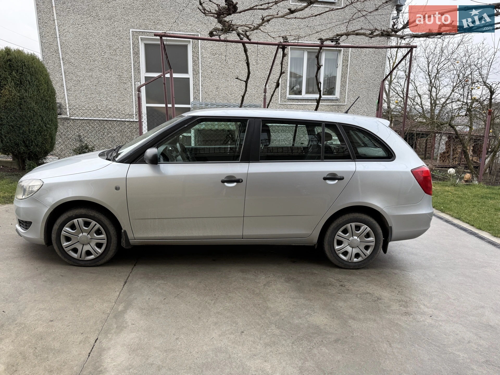 2012 Skoda Fabia - мініатюра 2