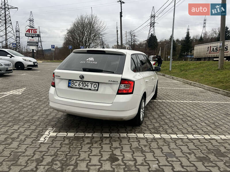 Универсал Skoda Fabia 2015 в Львове