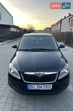 Хэтчбек Skoda Fabia 2011 в Ивано-Франковске