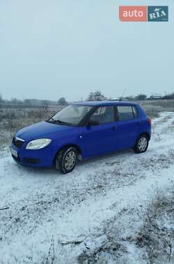 Хэтчбек Skoda Fabia 2009 в Сумах