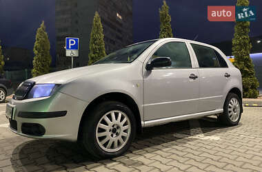 Хетчбек Skoda Fabia 2004 в Житомирі