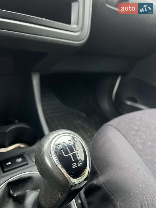 Універсал Skoda Fabia 2012 в Ужгороді