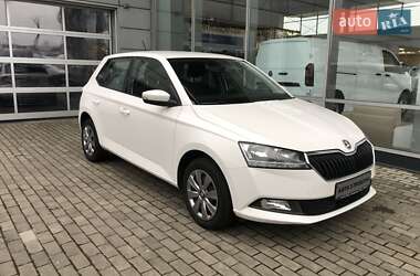 Хэтчбек Skoda Fabia 2019 в Киеве