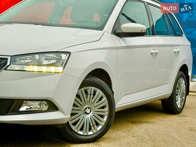 Универсал Skoda Fabia 2021 в Киеве