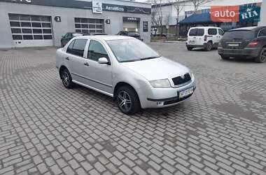 Седан Skoda Fabia 2004 в Калуше